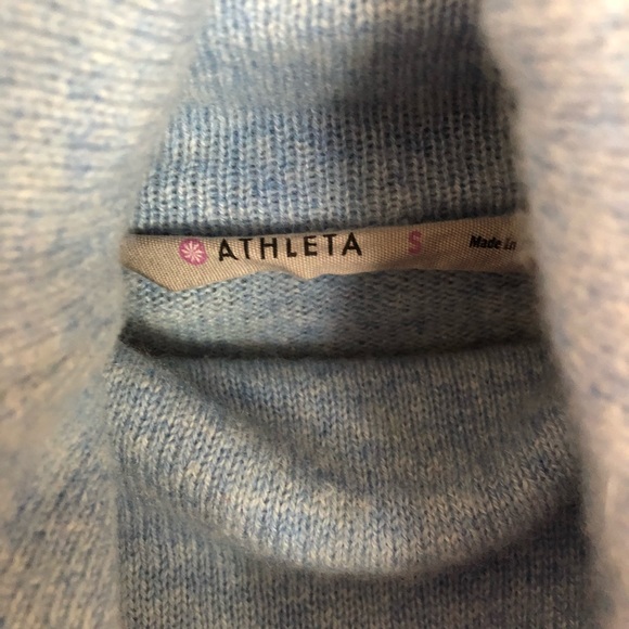 SOLD Cashmere Sweater - Picture 3 of 4